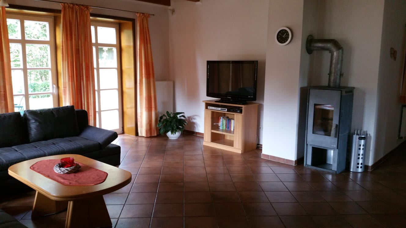 Wohnzimmer - Bild 2